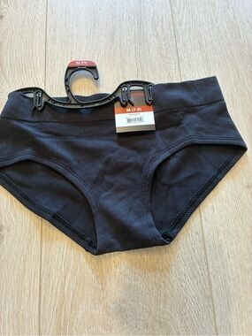 No Boundaries Black Ribbed Hipster Panty - M (7-9)